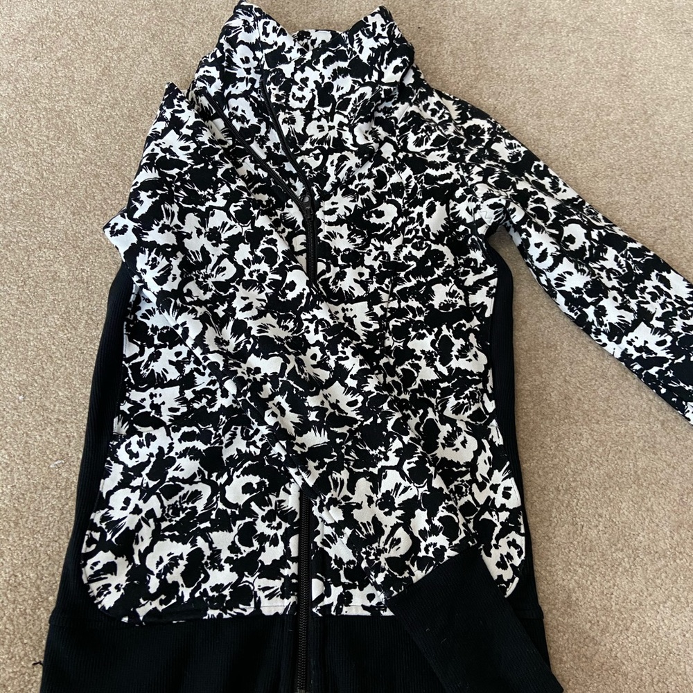 lululemon zip up hoodie!